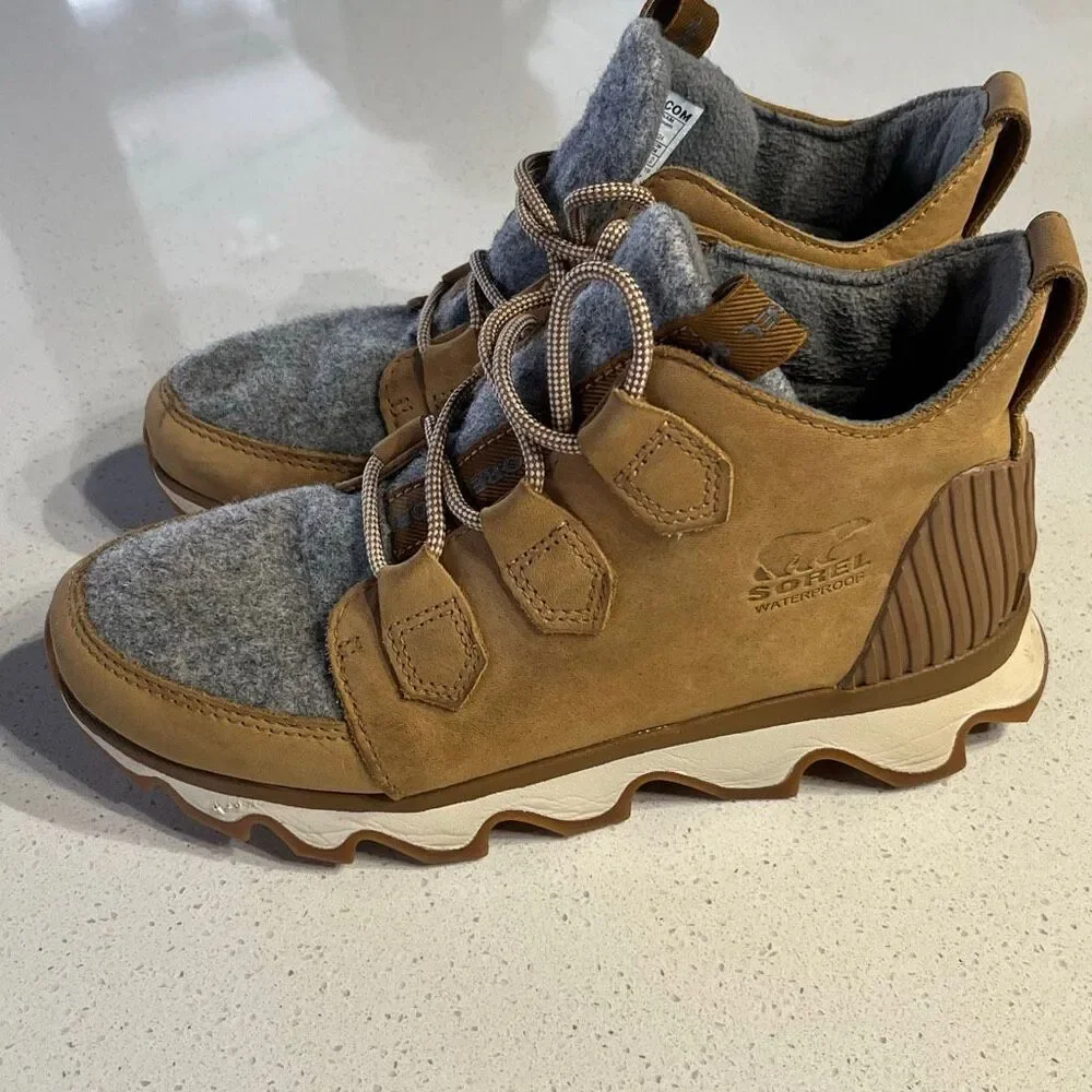 Sorel Women's Kinetic Caribou Waterproof Boot Camel Brown and Quarry Grey Womens